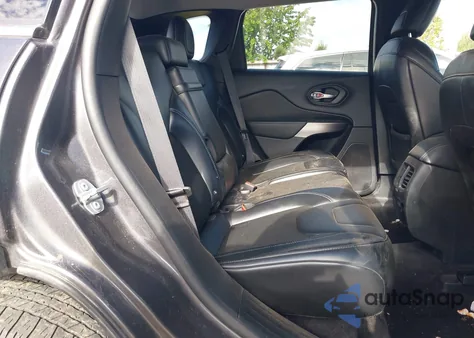 2019 Jeep Cherokee Latitude Plus 4X4 from USA, damaged, VIN 1C4PJMLN2KD132053